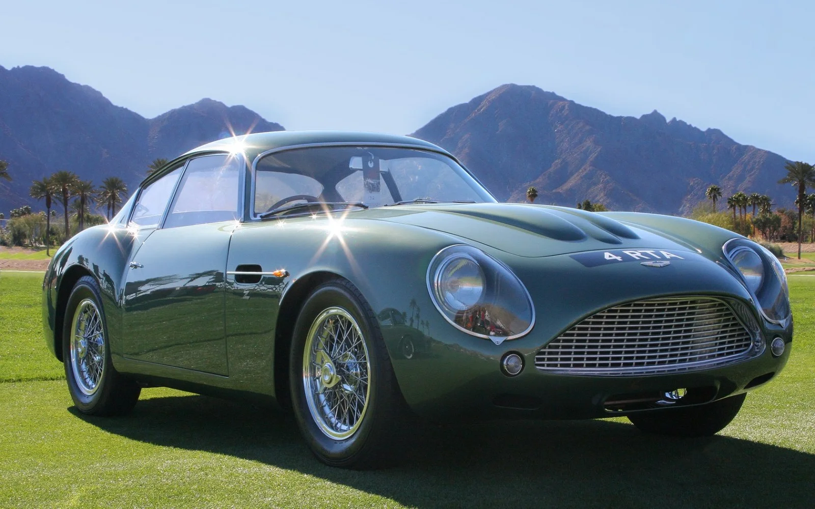 DB4 GT Zagato imagine reprezentativă