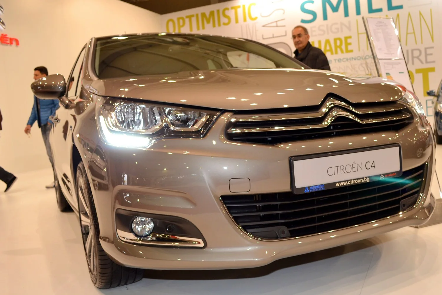 C4 II Hatchback (Phase II, 2015) imagine reprezentativă
