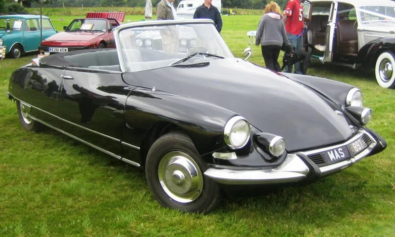 DS II Cabriolet Chapron imagine reprezentativă